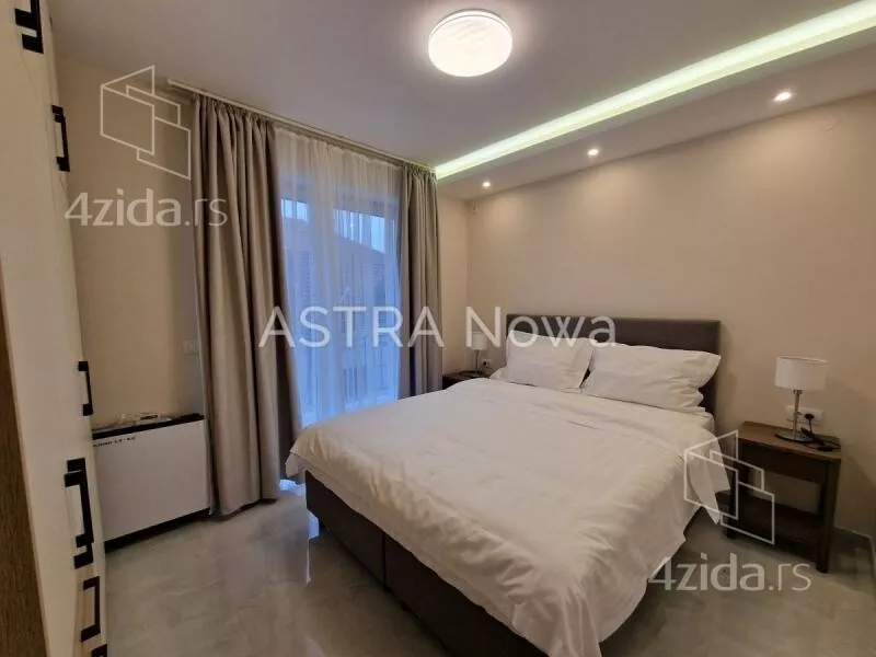 Sedmosoban stan | 4zida