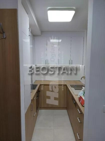 Tadije Sondermajera | 4zida.rs