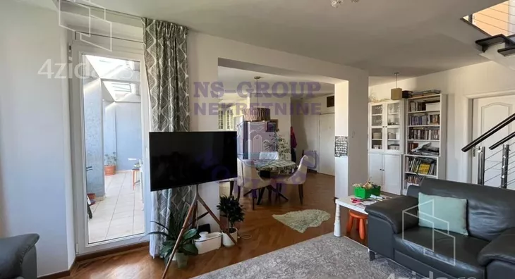 Četvoroiposoban stan | 4zida