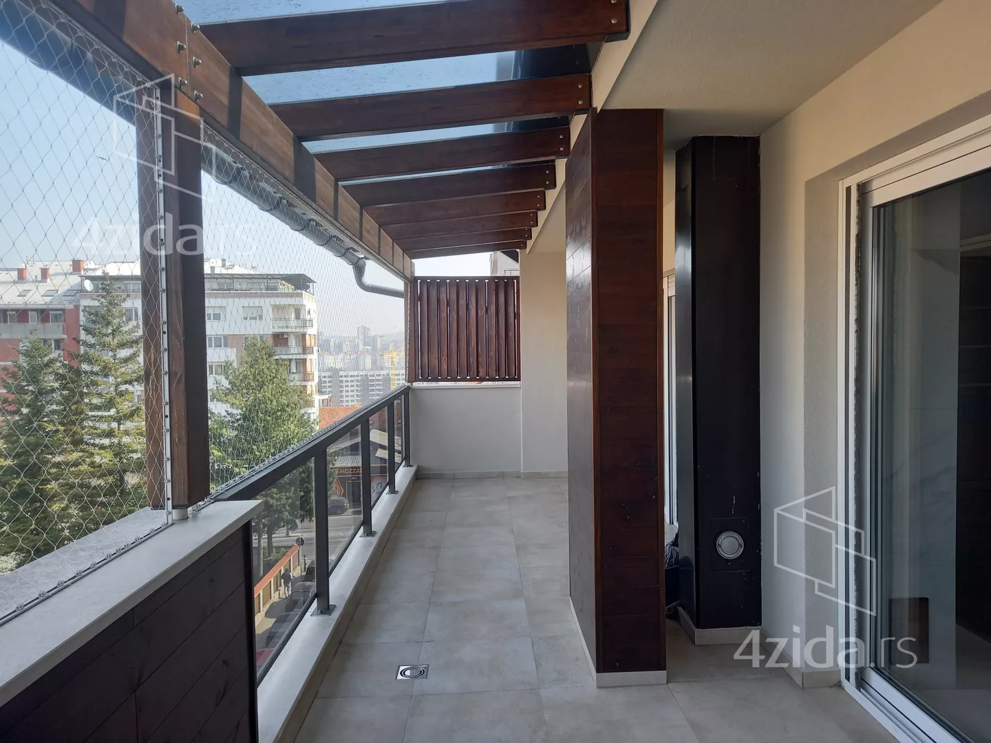 Petosoban stan | 4zida