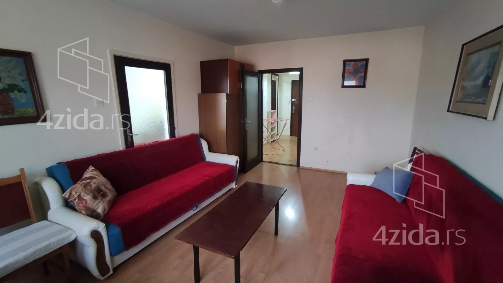 Jednoiposoban stan | 4zida