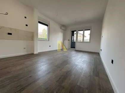 Veternička Rampa | 4zida.rs