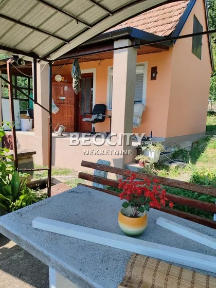 Banovac | 4zida.rs