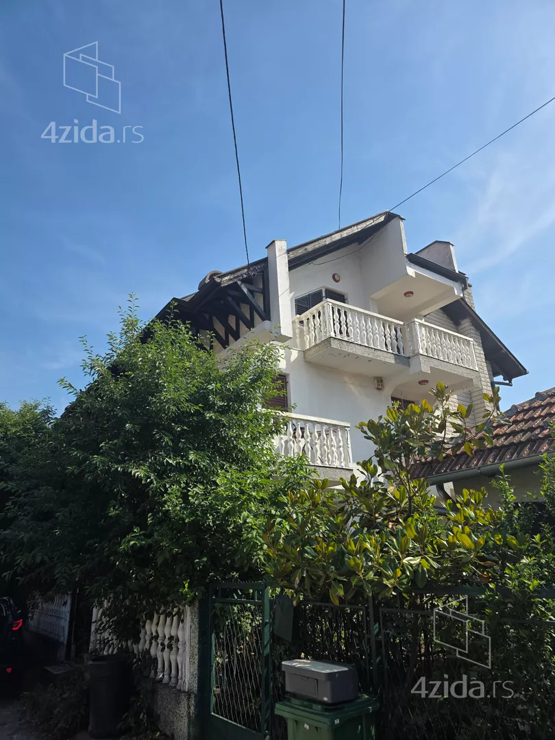 3-etažna kuća | 4zida