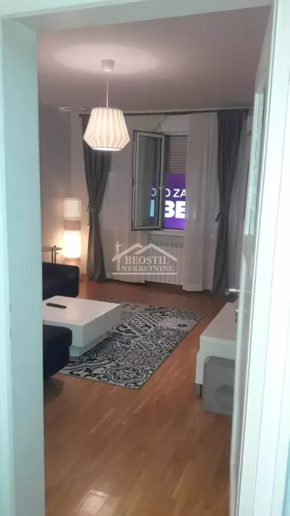 Beogradska | 4zida.rs