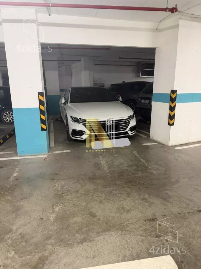 Garaža/Parking | 4zida