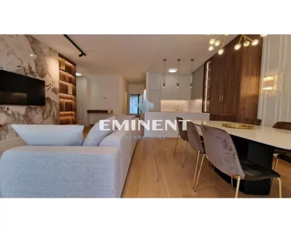 Tadije Sondermajera | 4zida.rs