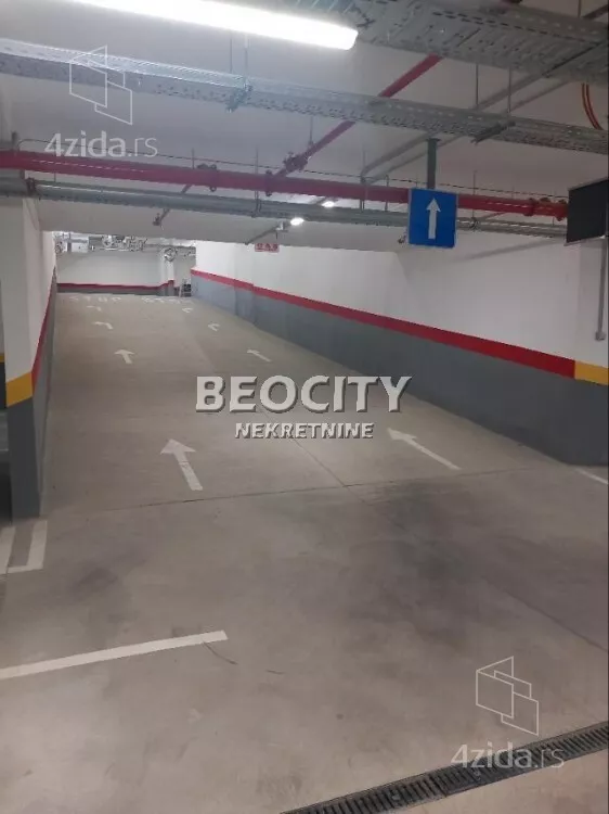 Garaža/Parking | 4zida