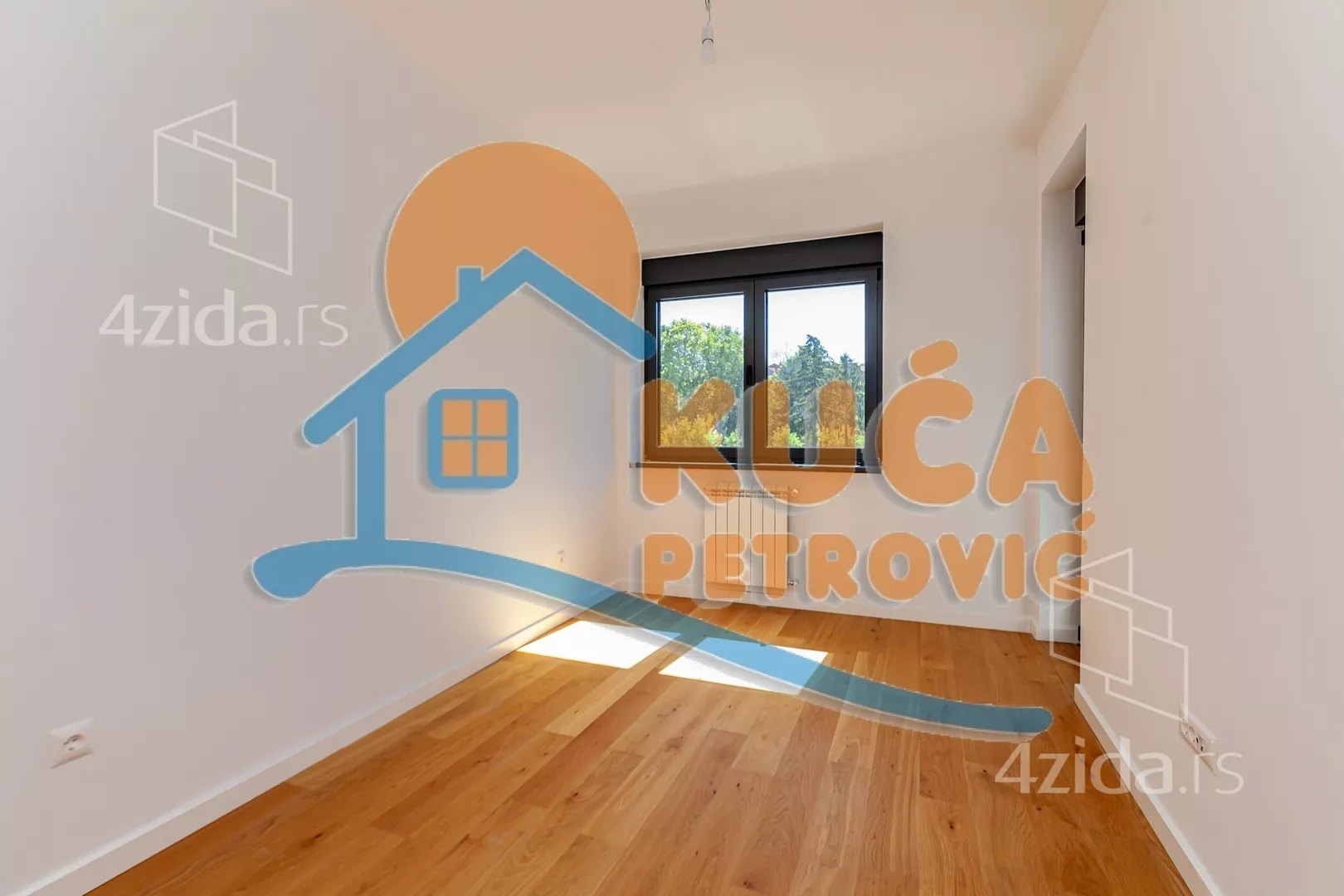 Troiposoban stan | 4zida