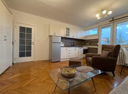 Radovana Simića Cige 4 | 4zida.rs