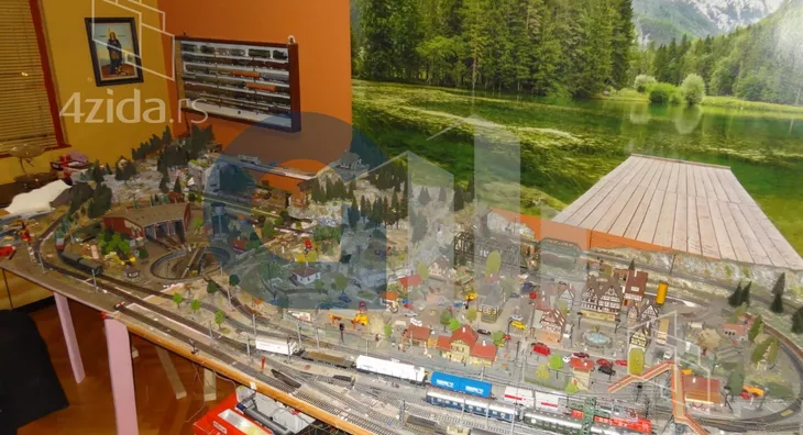 Petosoban stan | 4zida