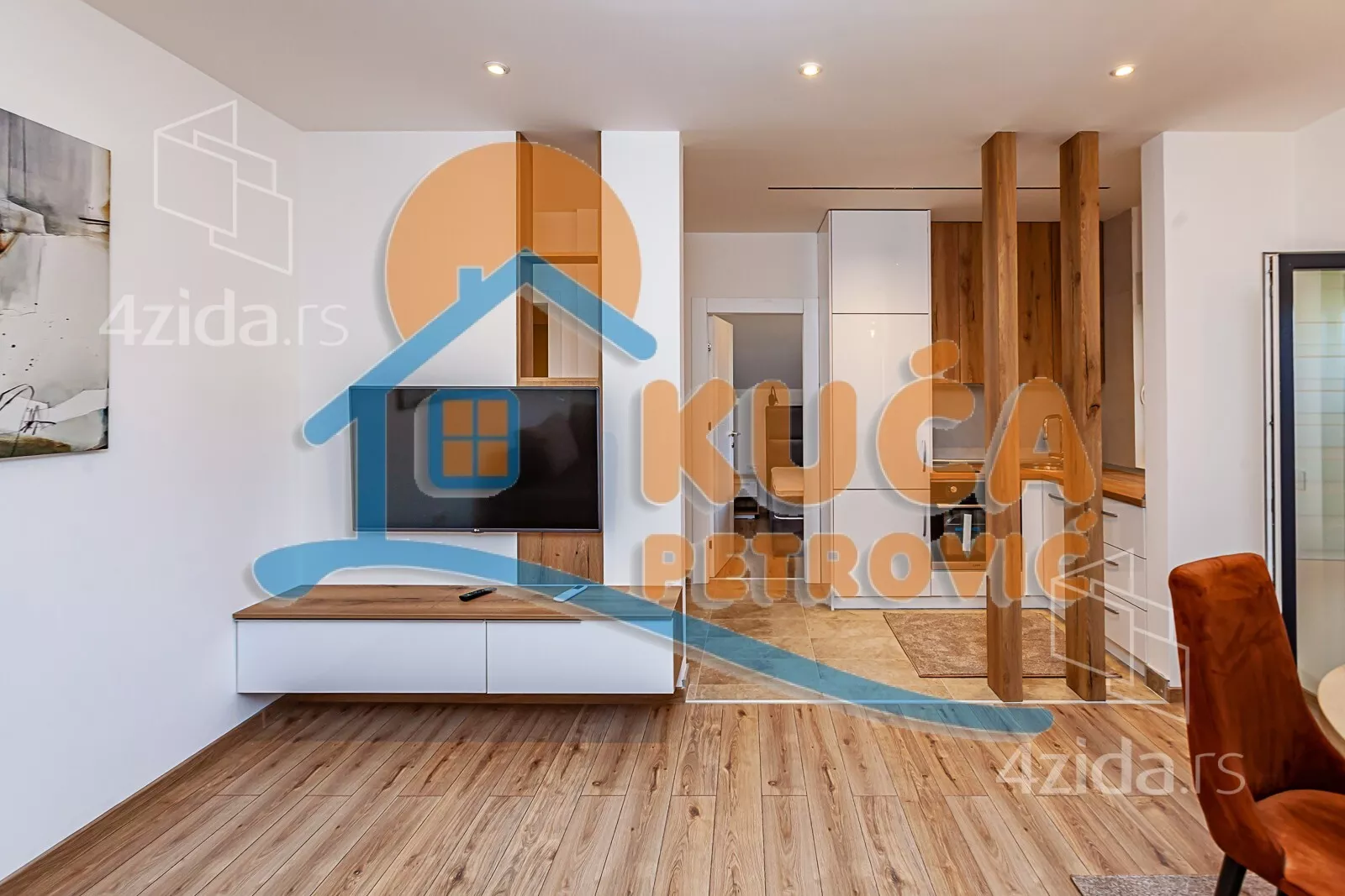 Jednoiposoban stan | 4zida