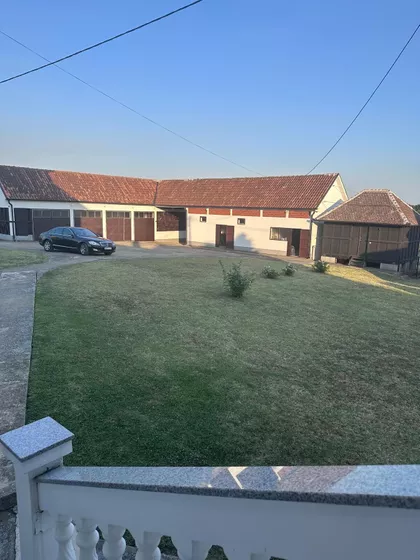 Okolne lokacije | 4zida.rs