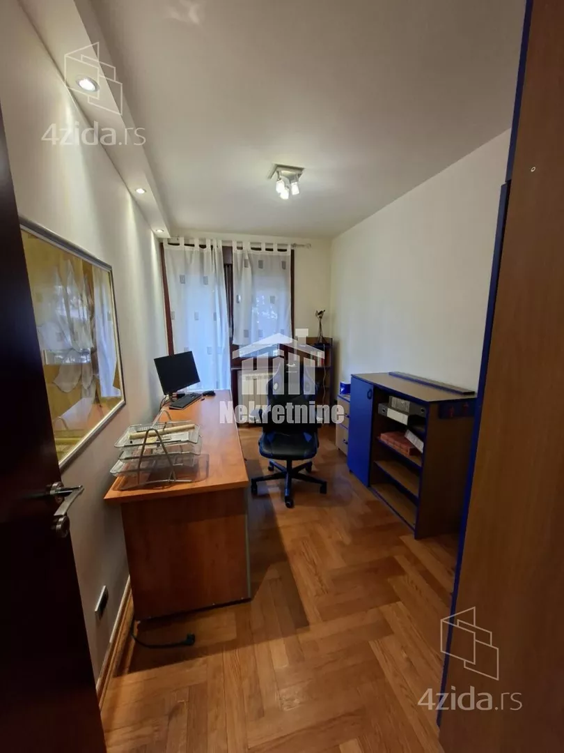 4-etažna kuća | 4zida