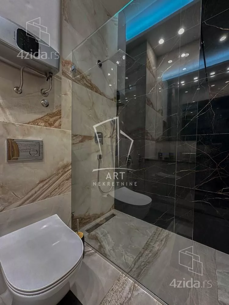 Petosoban stan | 4zida