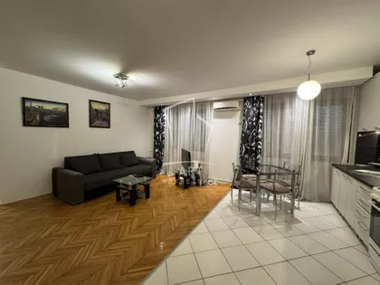 Maršala Birjuzova | 4zida.rs