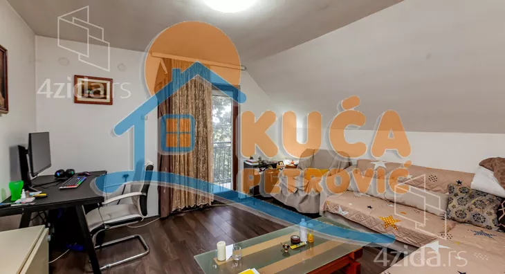 3-etažna kuća | 4zida