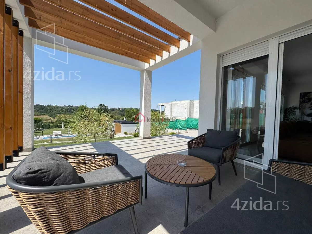 Kuća | 4zida