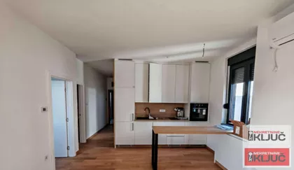 Sremska Kamenica | 4zida.rs