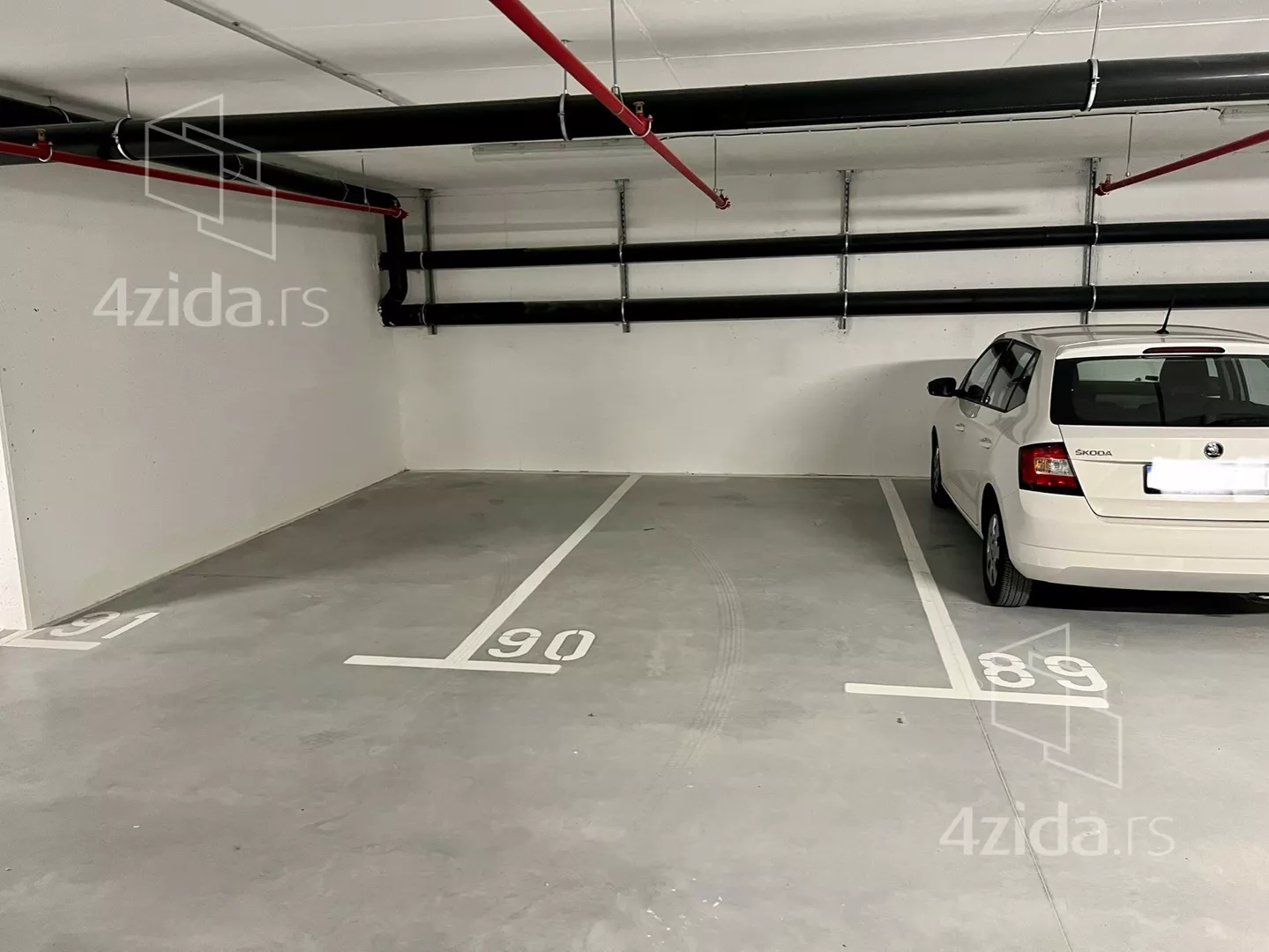 Garaža | 4zida