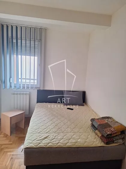 Miljana Miljanića | 4zida.rs