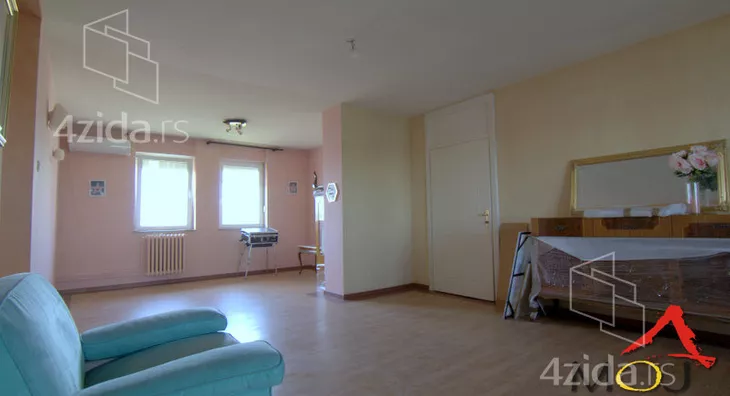 Petosoban stan | 4zida