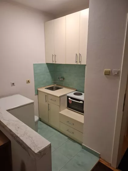 Bulevar Cara Lazara 90 | 4zida.rs