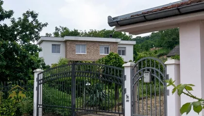 Sremska Kamenica | 4zida.rs