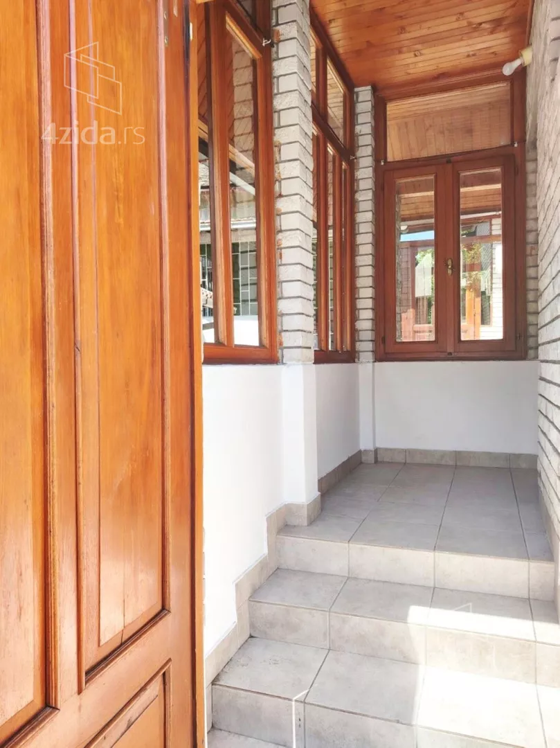 Kuća | 4zida