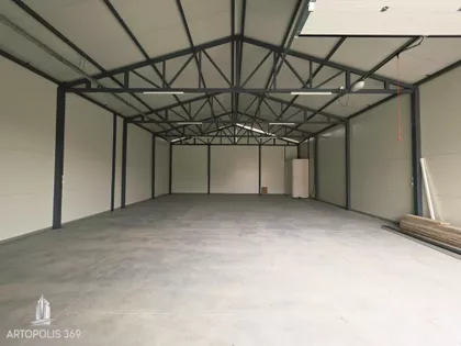 Mali Mokri Lug | 4zida.rs