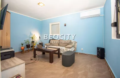 Mitra Trifunovića Uče | 4zida.rs