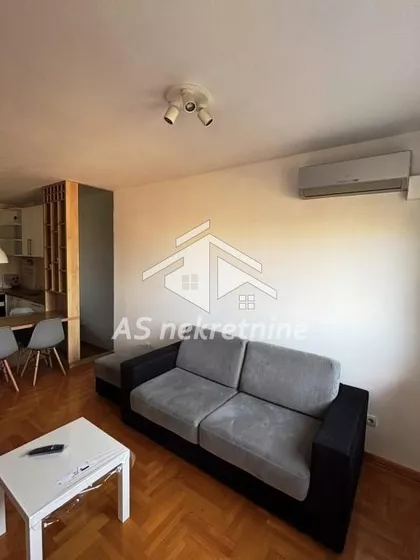 Stepa Stepanović | 4zida.rs