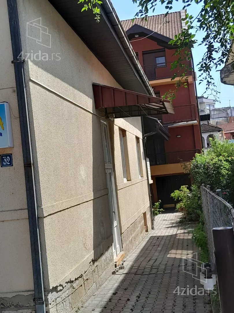 4-etažna kuća | 4zida