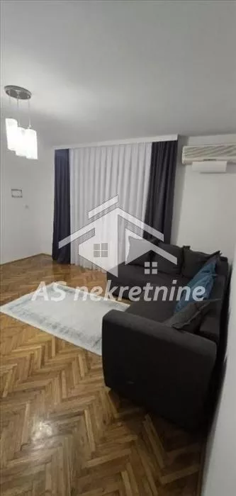 Crveni Krst Vračar | 4zida.rs