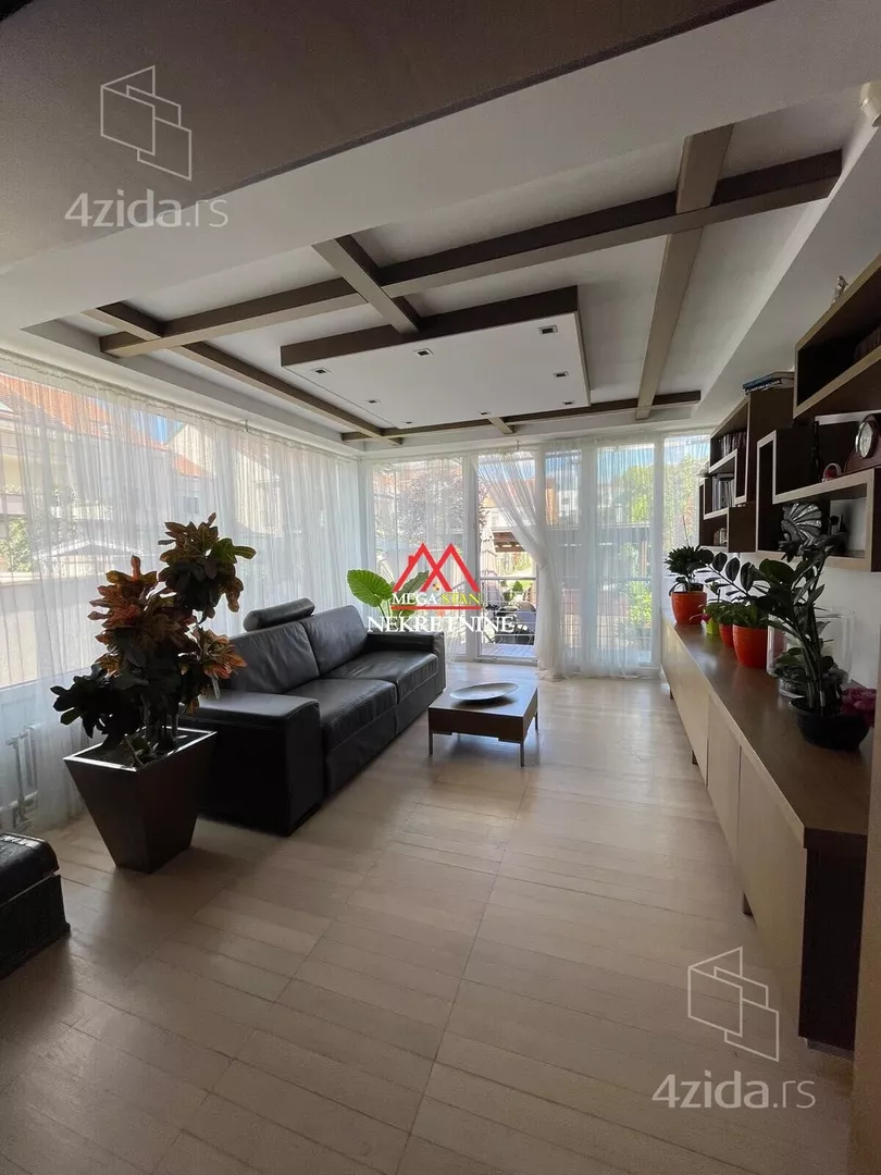 3-etažna kuća | 4zida