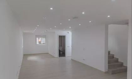 CARA DUSANA | 4zida.rs