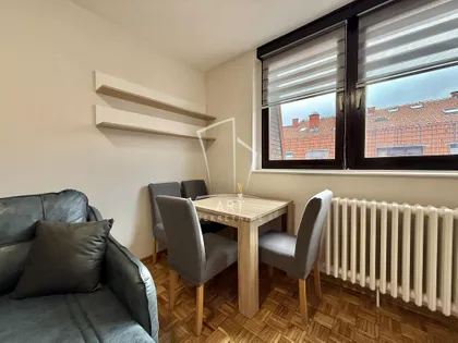 Zorana Radmilovića | 4zida.rs