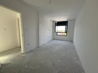 Šestosoban stan | 4zida