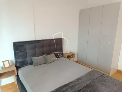 Tadije Sondermajera | 4zida.rs