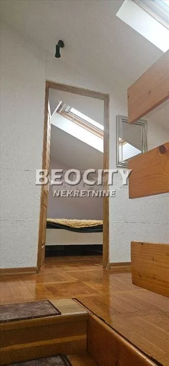 Učiteljsko Naselje | 4zida.rs