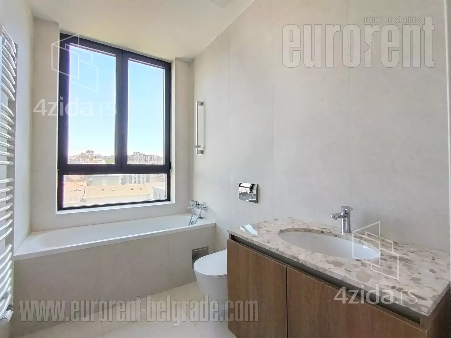 Petosoban stan | 4zida