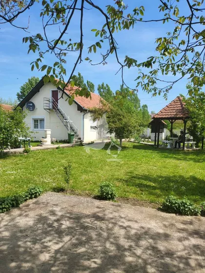 Mladenovac (mesto) | 4zida.rs