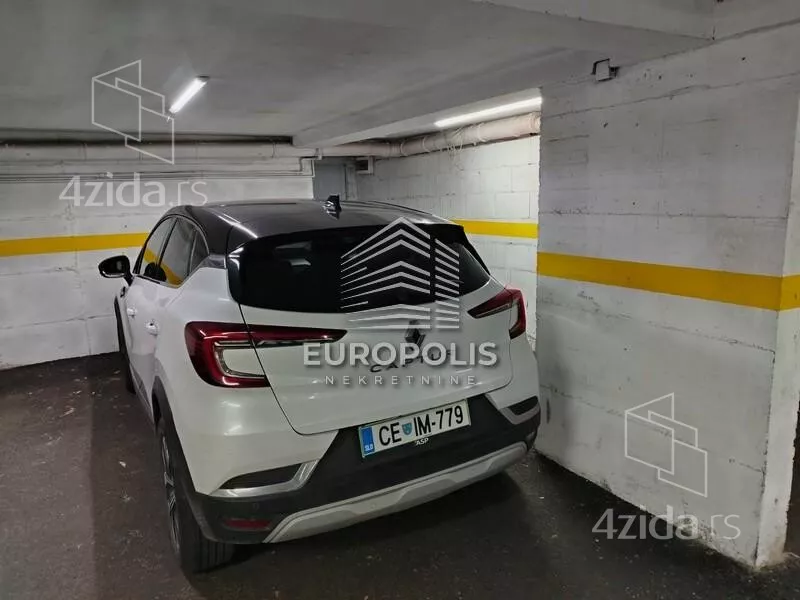Garaža | 4zida