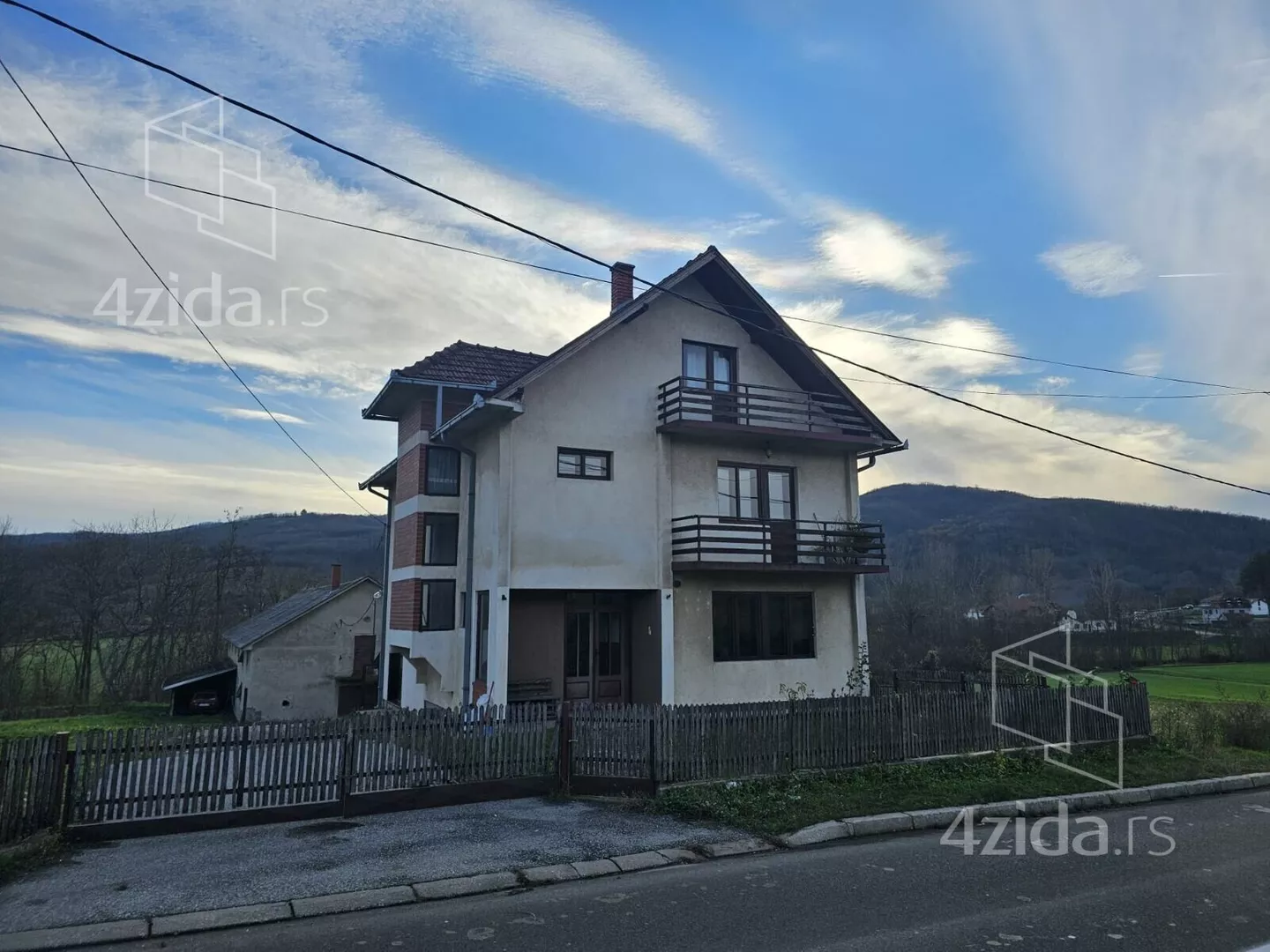 3-etažna kuća | 4zida