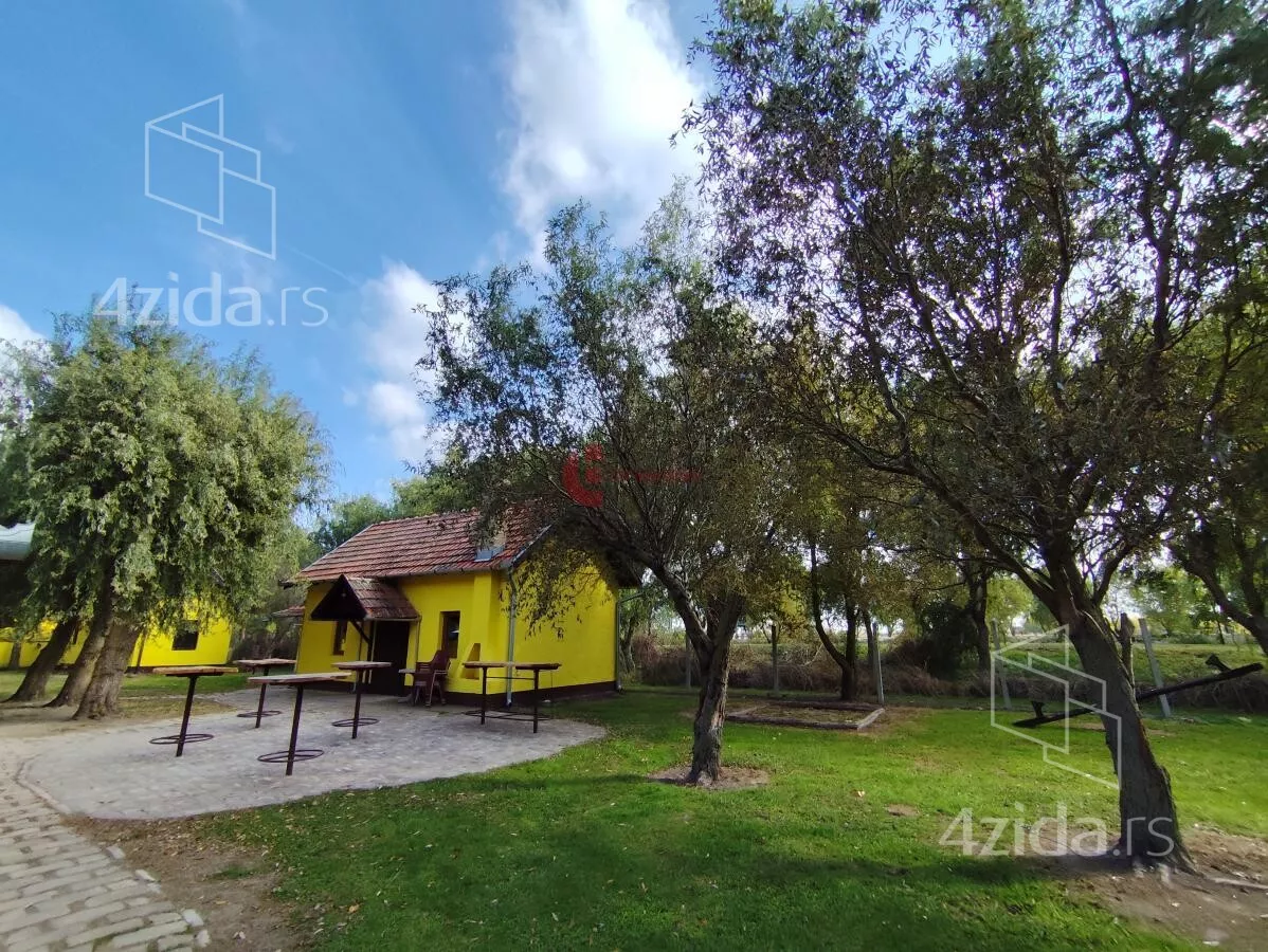 Ugostiteljski objekat | 4zida