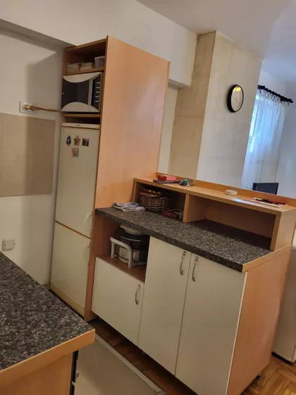 Ugrinovački put | 4zida.rs