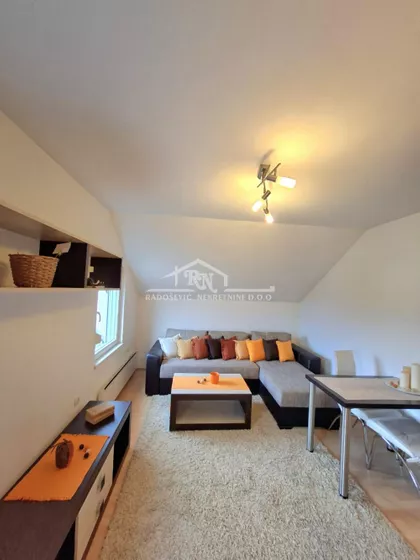 Popova bara nova 301. | 4zida.rs