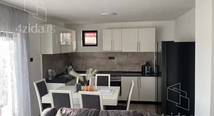 4-etažna kuća | 4zida