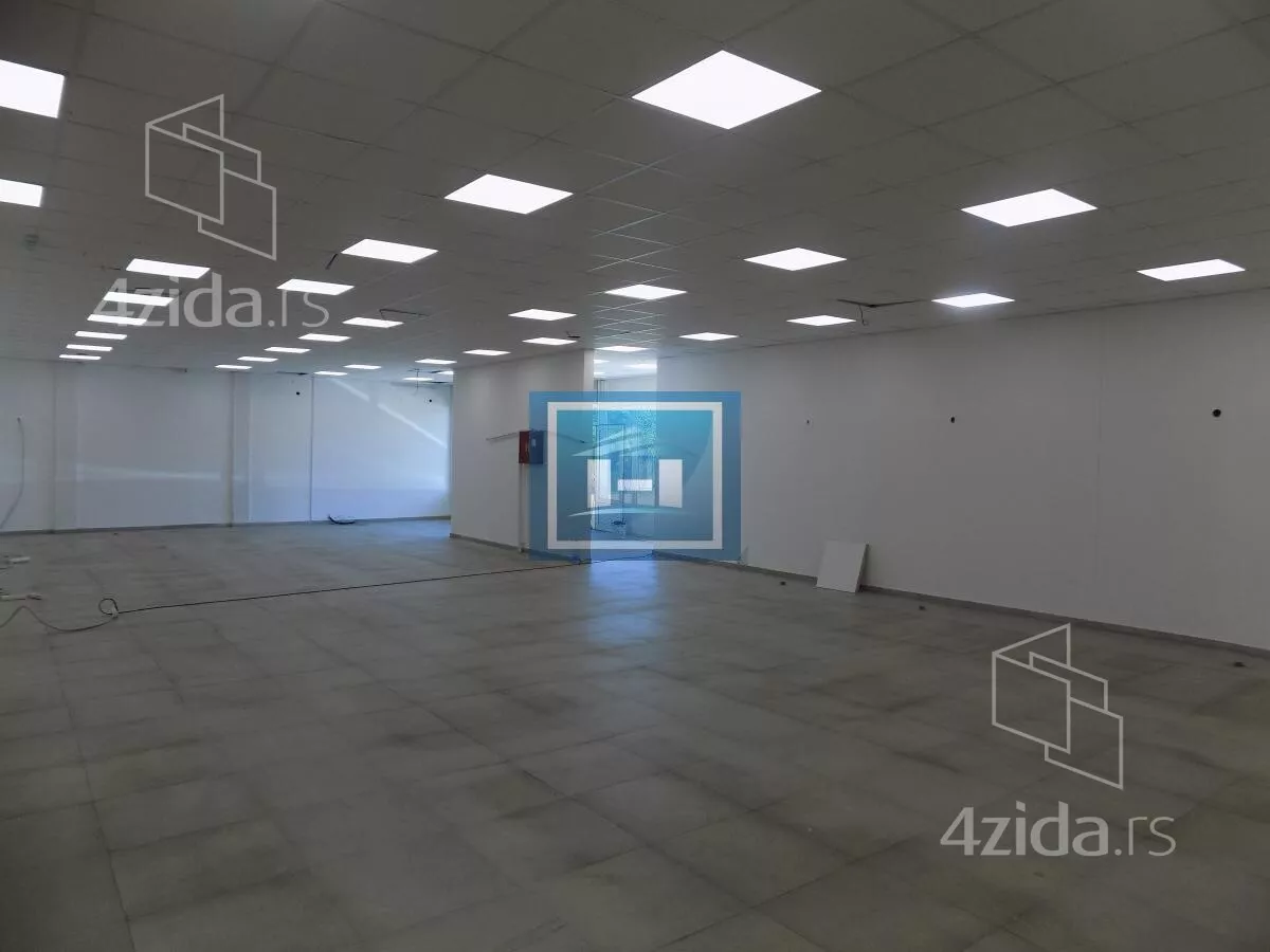 Lokal | 4zida