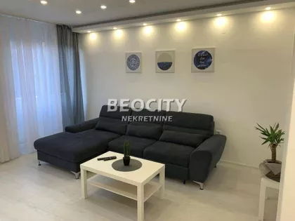 Gagarinova | 4zida.rs